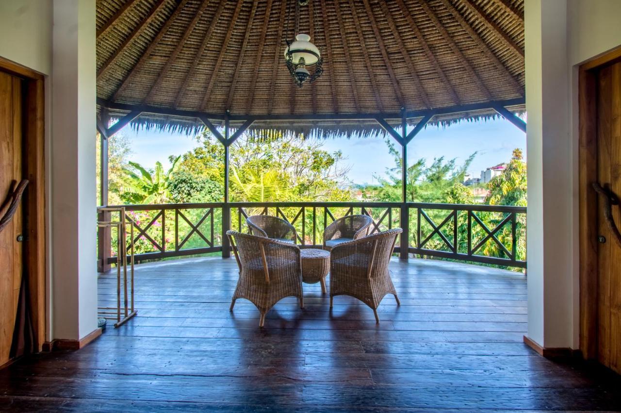 Breezy Point Villas Nusa Dua  Exterior photo