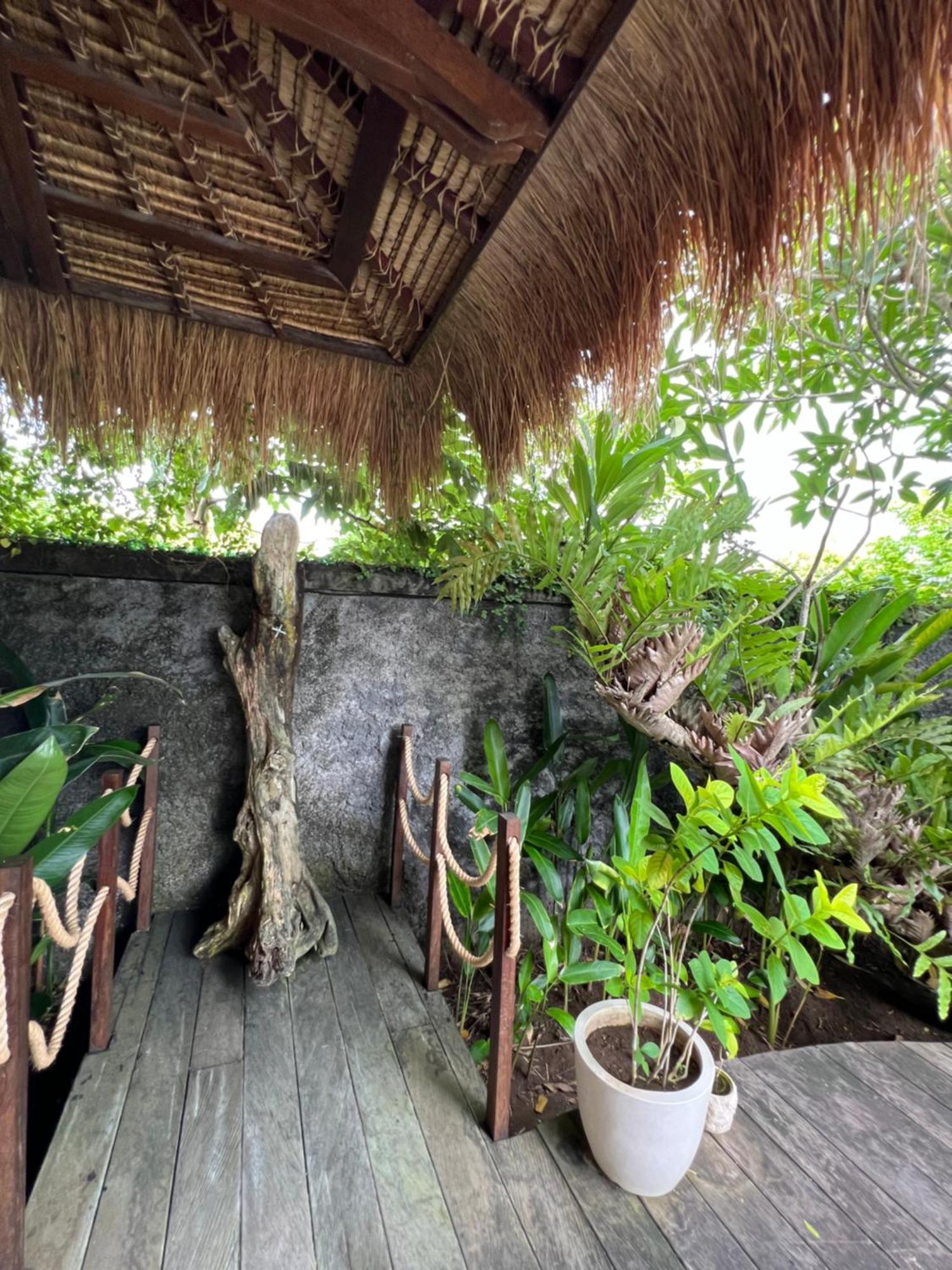 Breezy Point Villas Nusa Dua  Exterior photo