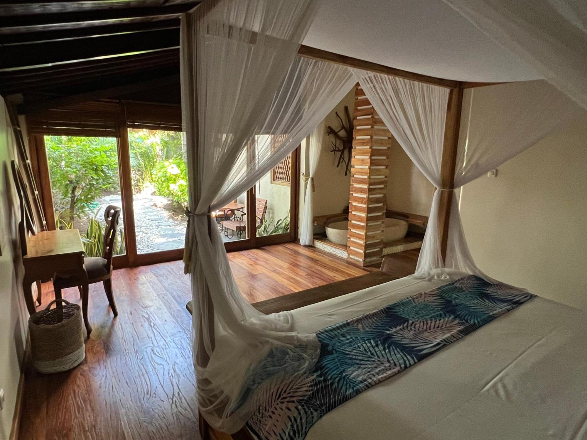 Breezy Point Villas Nusa Dua  Exterior photo