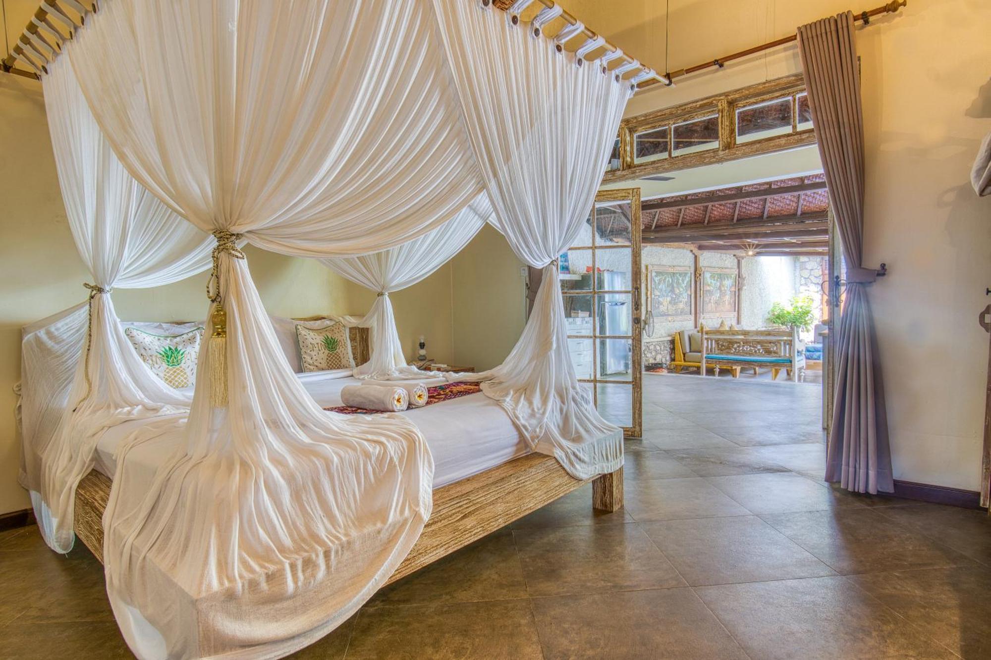 Breezy Point Villas Nusa Dua  Exterior photo